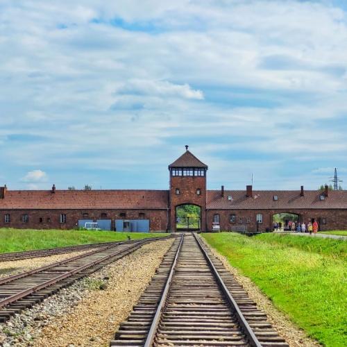 Auschwitz-Birkenau, treinrails